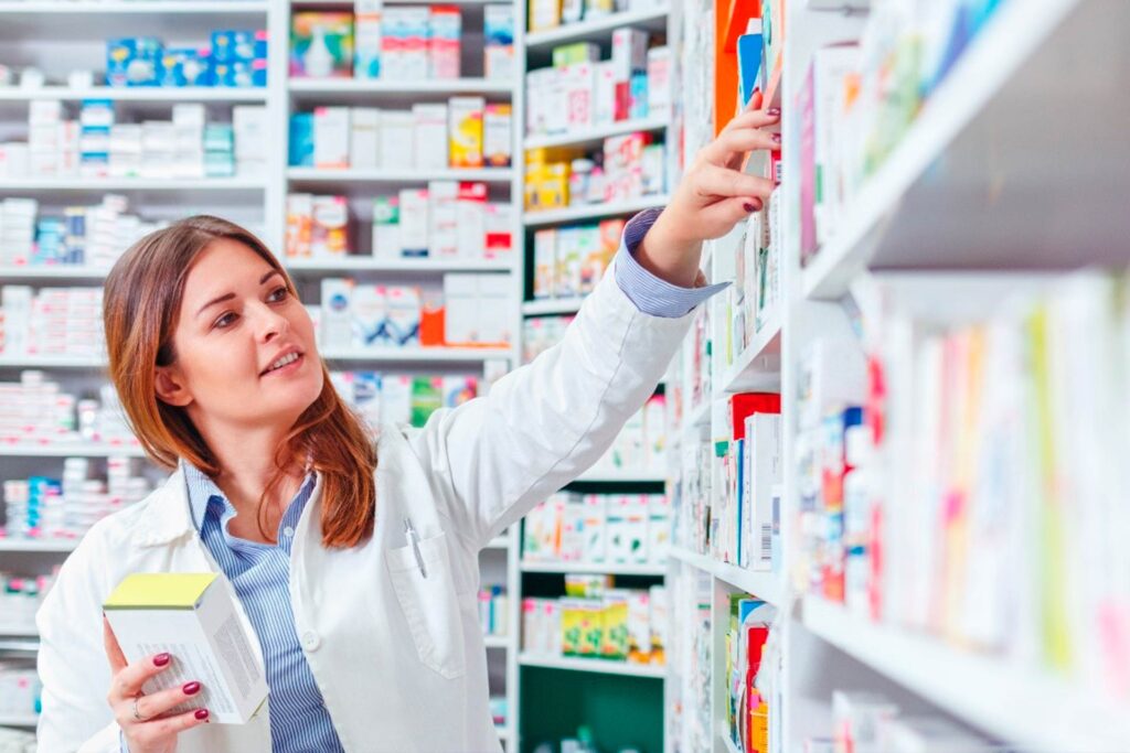 Como se ordenan los medicamentos en una farmacia