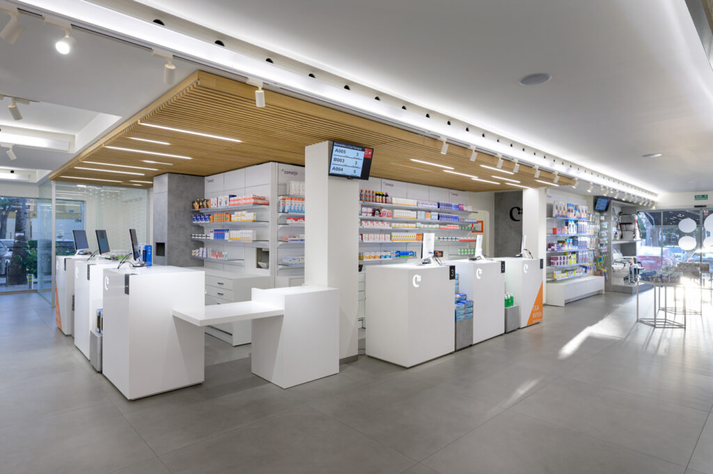 Farmacia automatizada Cruz.