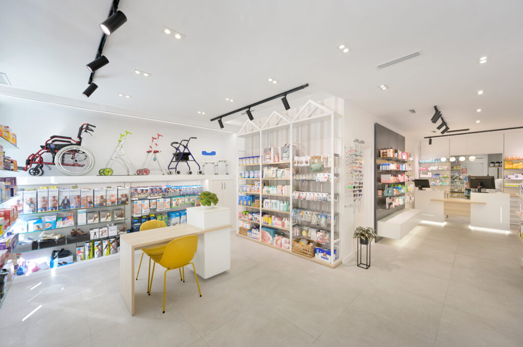 Farmacia La Plaza.