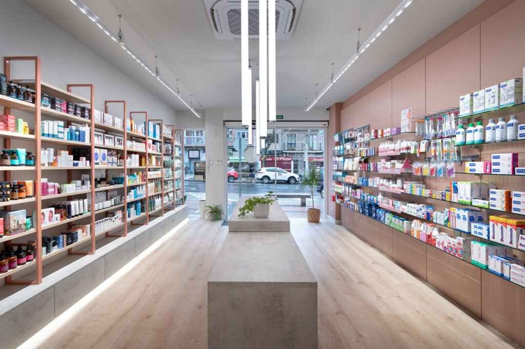 Farmacia Rebeca, diseñada por Inside Pharmacy.
