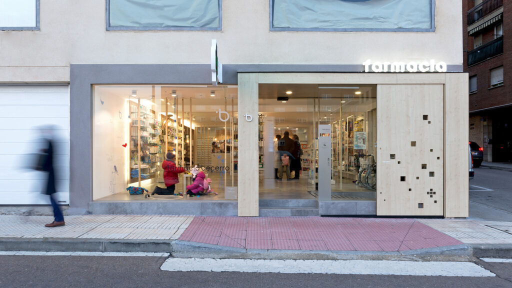 Nuevos públicos al reformar la farmacia